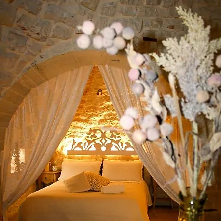 Enjoytrulli - Unesco Site * Alberobello