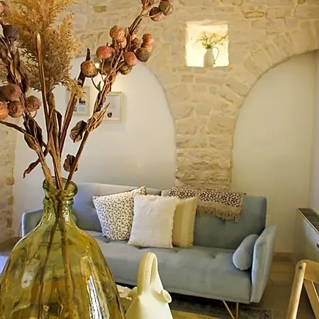 Enjoytrulli - Unesco Site * Alberobello